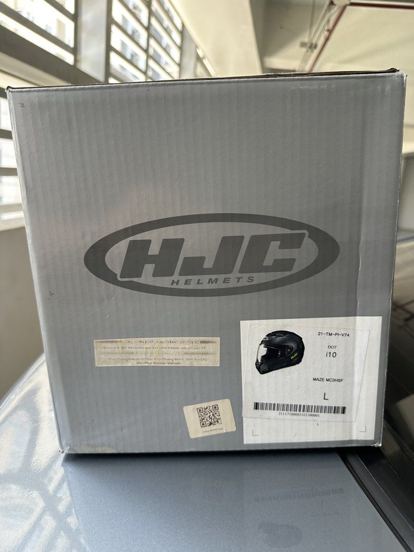 Good as new. Rfs hnd kasya (Category: Helmets and other Riding Gears) located in Pasig City. Submitted by jbgamboa21 (Listing ID 1450155428, Image 1). Description: Sinukat lang lang pero hnd nagamit kc hnd kasya.