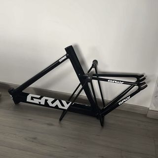 (Category: ) located in . Submitted by bikeseller303 (Listing ID 1450211142, Image 1). Description: .