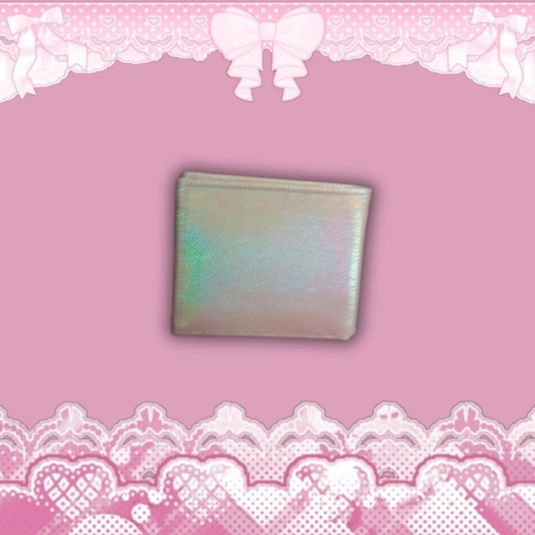 Hello kitty card holder (Category: Wallets & Card holders) located in Manila. Submitted by aerycha (Listing ID 1450146668, Image 2). Description: prelovee, bought at a bodega sale..