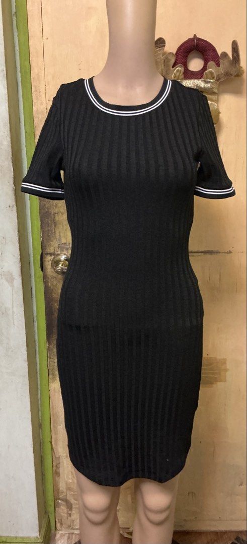 H&M dresses (Category: Dresses) located in Dolores. Submitted by narssandra (Listing ID 1450222697, Image 2). Description: 250 each .