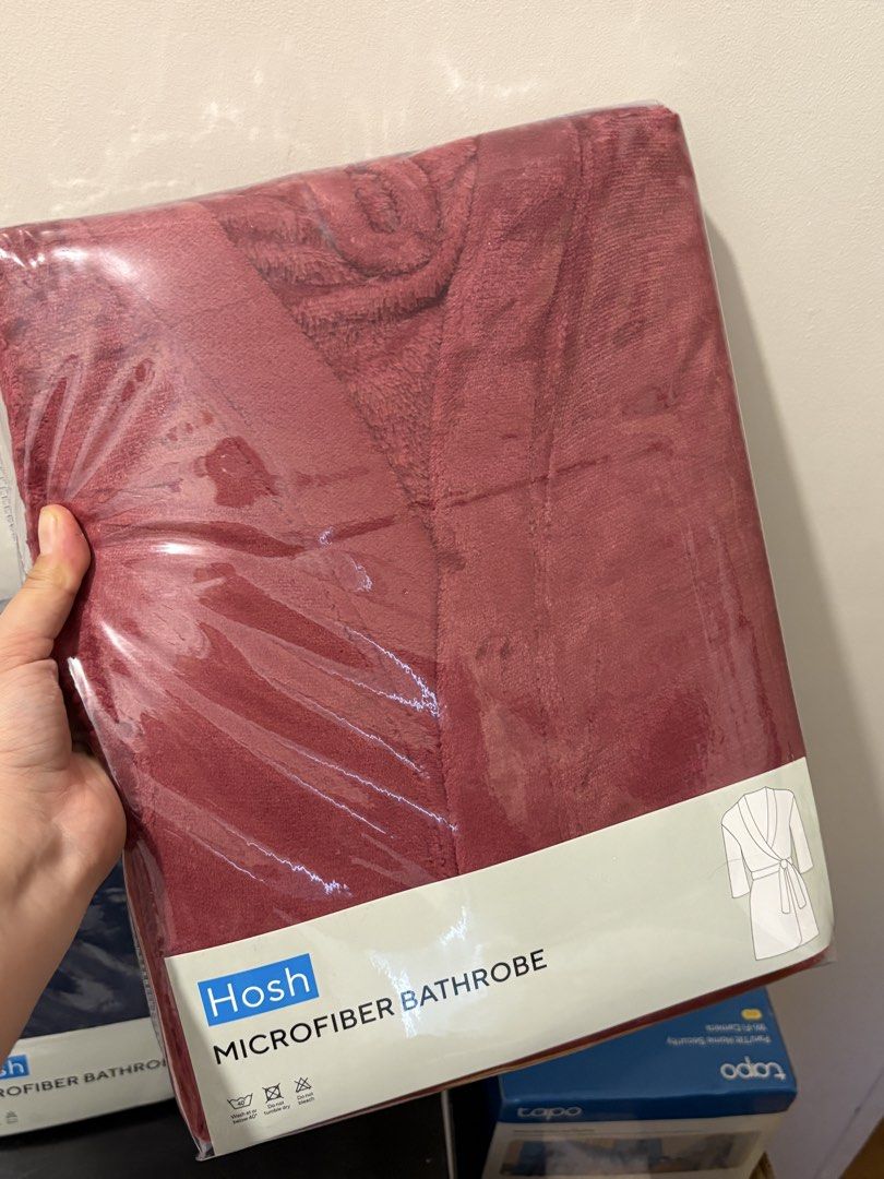 HOSH MICROFIBER BATHROBE - 2pcs (Category: Bedding & Towels) located in Dasmarinas. Submitted by twiceasnewph (Listing ID 1450213805, Image 2). Description: Brand new - Never used Original from SM Store Selling as a pair only (not per piece). Original Price: ₱800+ per robe Includes: 2 HOSH Microfiber Bath Robes (m Soft and highly absorbent microfiber fabric Lightweight, cozy, and comfortable 📍Meet-up or shipping available. Reason for selling: Re