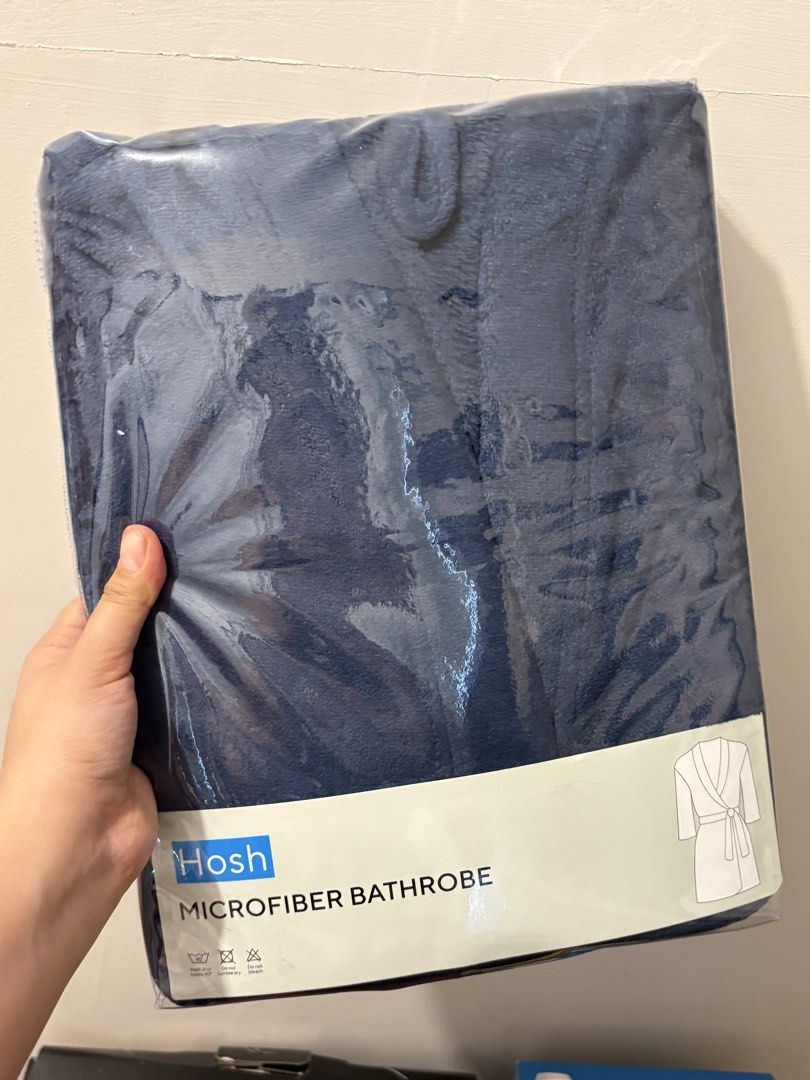 HOSH MICROFIBER BATHROBE - 2pcs (Category: Bedding & Towels) located in Dasmarinas. Submitted by twiceasnewph (Listing ID 1450213805, Image 3). Description: Brand new - Never used Original from SM Store Selling as a pair only (not per piece). Original Price: ₱800+ per robe Includes: 2 HOSH Microfiber Bath Robes (m Soft and highly absorbent microfiber fabric Lightweight, cozy, and comfortable 📍Meet-up or shipping available. Reason for selling: Re
