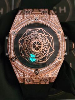 (Category: ) located in . Submitted by watchgarage (Listing ID 1450263953, Image 1). Description: .