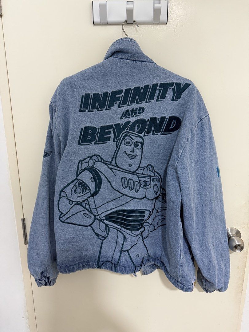 HYPE BUZZ Jacket (Category: Coats, Jackets and Outerwear) located in Shah Alam. Submitted by bossku778 (Listing ID 1450164969, Image 1). Description: Wear once only Ori price RM349.