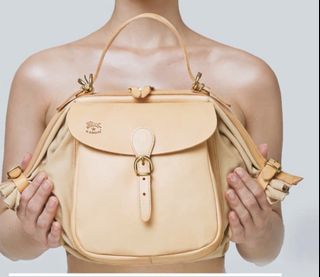 (Kategori: ) berada di . Dikirim oleh zi__pora__ (ID iklan 1450146536, Gambar 1). Deskripsi: .