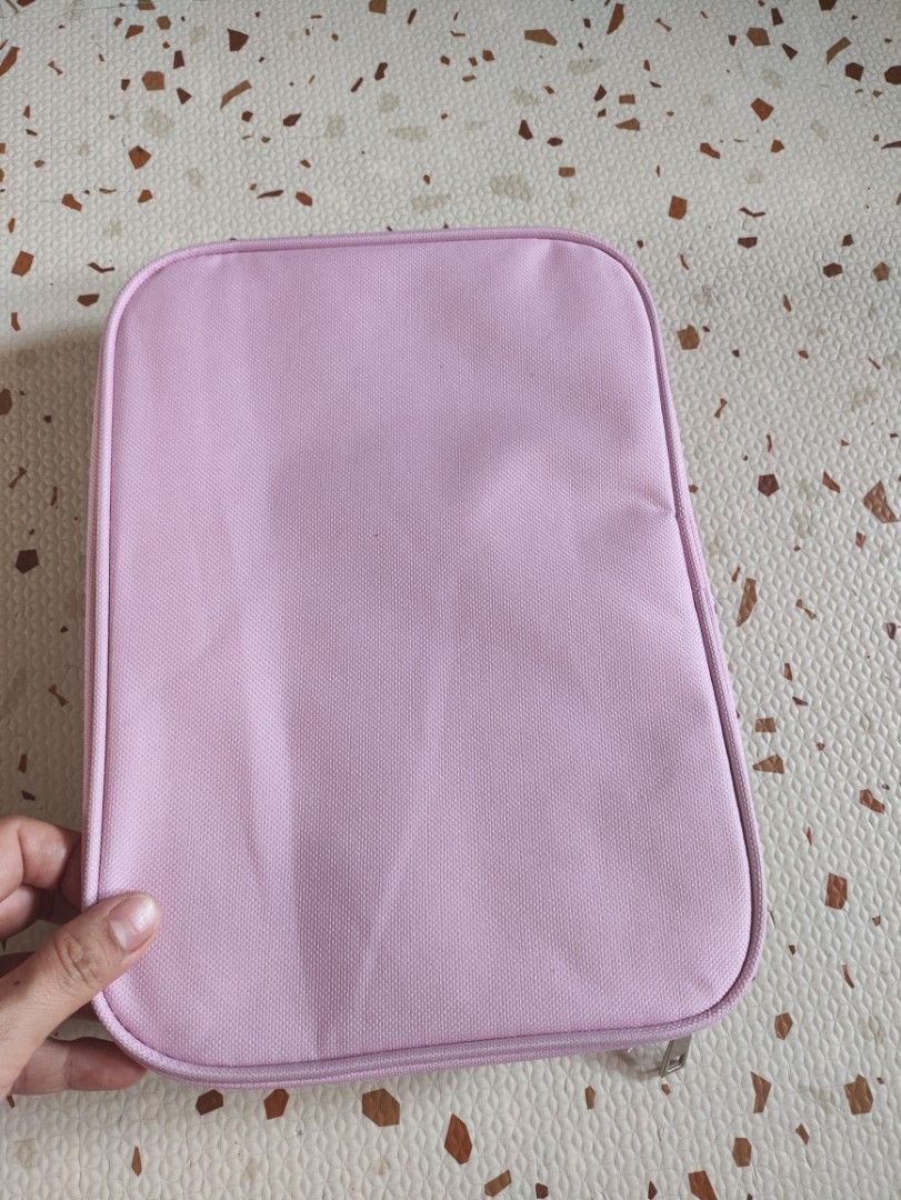 Insulated Lunch Bag (Category: Food Organization & Storage) located in Taguig. Submitted by cleanupmomma (Listing ID 1450267686, Image 3). Description: Please take time to read ❤️ Brandnew Measurements already posted LAST PRICE wyiwyg.