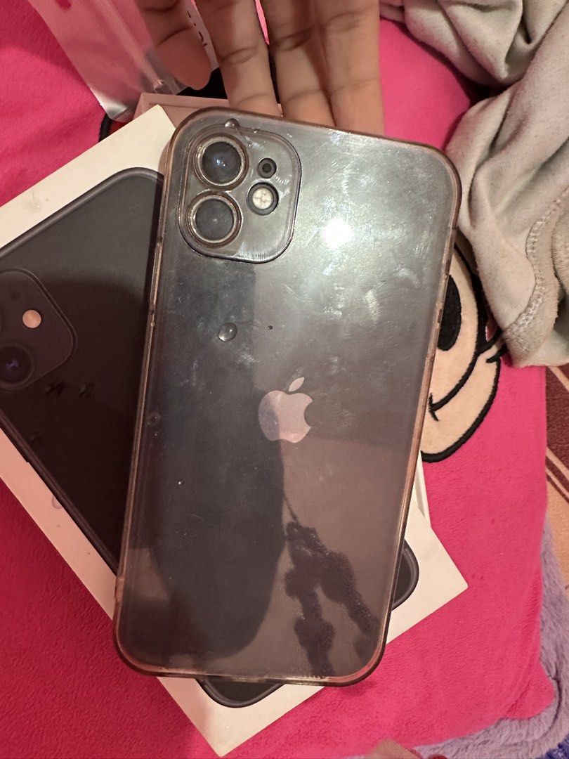 iPhone 11 64GB BLACK (Category: iPhone 11 Series) located in Cebu City. Submitted by nicdenielle (Listing ID 1450320208, Image 1). Description: - iPhone 11 - 64GB Storage - Color: Black - Includes original box and charger - Battery health: 65% -NO APPLE ID INSTALLED -NO ISSUE -FREE CASE -SAFE TO RESET LOCATION: CEBU CITY, can do LBC COP/COD w/ DOWN PAYMENT.