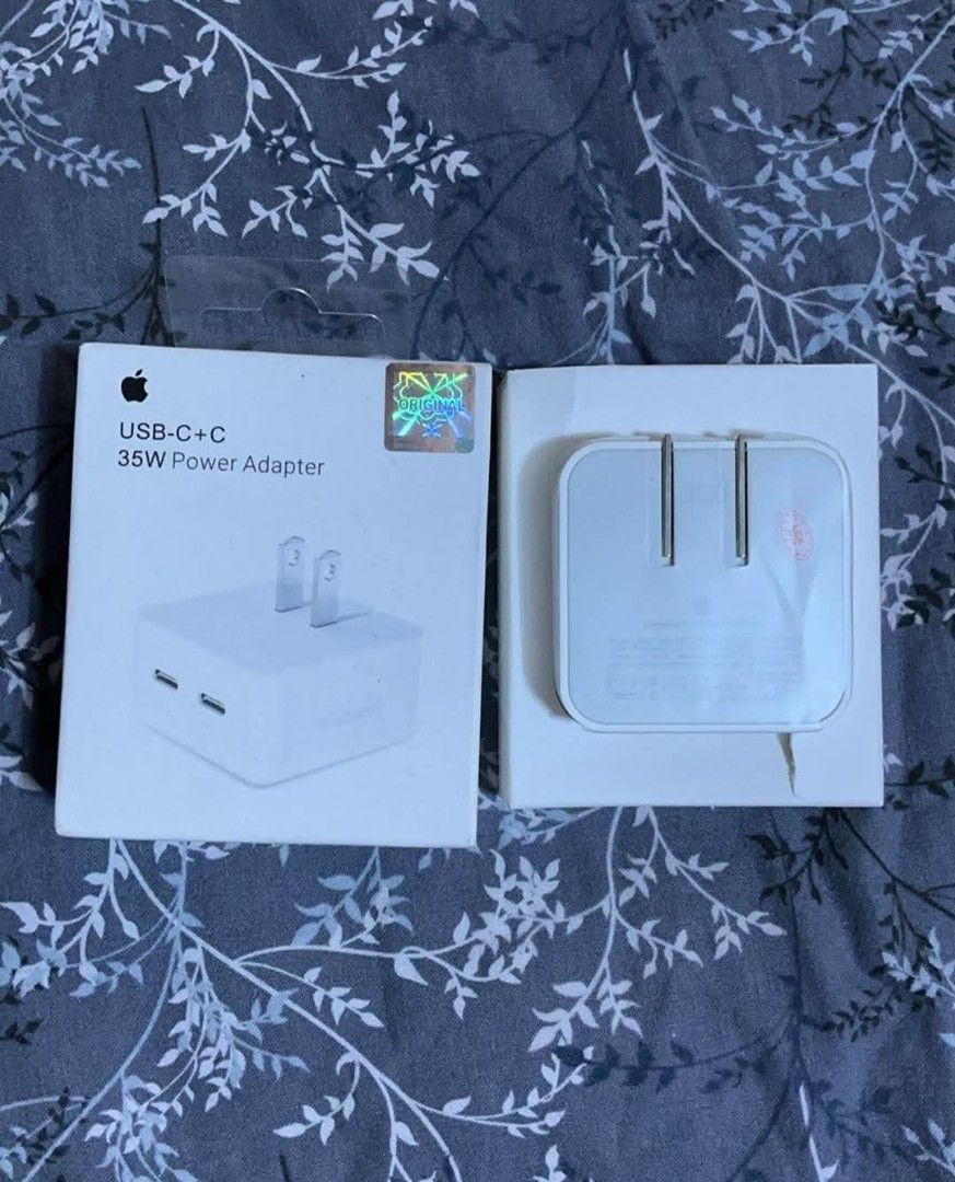 Iphone 35W USB-C ADAPTER (Category: Chargers & Cables) located in Manila. Submitted by milasgadgetph (Listing ID 1450157214, Image 1). Description: .