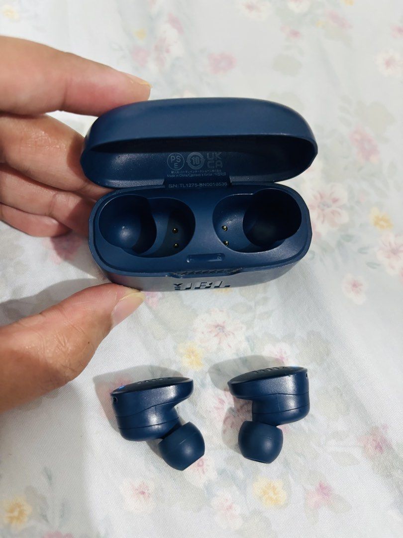 JBL Tune Buds 130NC dark blue (Category: Earphones) located in Manila. Submitted by estheregg (Listing ID 1450308931, Image 3). Description: .