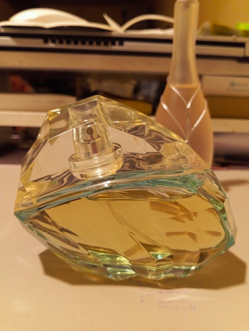 Jennifer Lopez Deseo Forever Perfume (Category: Fragrance & Deodorants) located in Cavite. Submitted by aether-elementph_11 (Listing ID 1450317555, Image 1). Description: Bought in Italy 🇮🇹 Jennifer Lopez Deseo Forever Perfume Discontinued And Very Rare Available here in Our Shop Aether-ElementPh 🩷 Location Cavite City 📍 Lalamove and Jnt Ready..