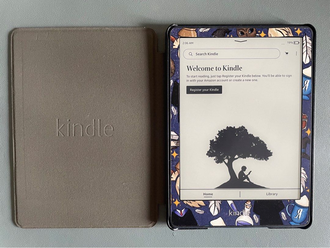 Kindle paperwhite 5 denim - 16GB (Category: E-Readers) located in Manila. Submitted by movingoutsaleph.gentle (Listing ID 1450219713, Image 3). Description: No issues. Skin is removable if you dont want it. Has a screen protector since day 1 Rare color to find 16 gb version. If you’re a fan of blue this is for you. Rfs: im decluttering i have too much that i dont even use. .