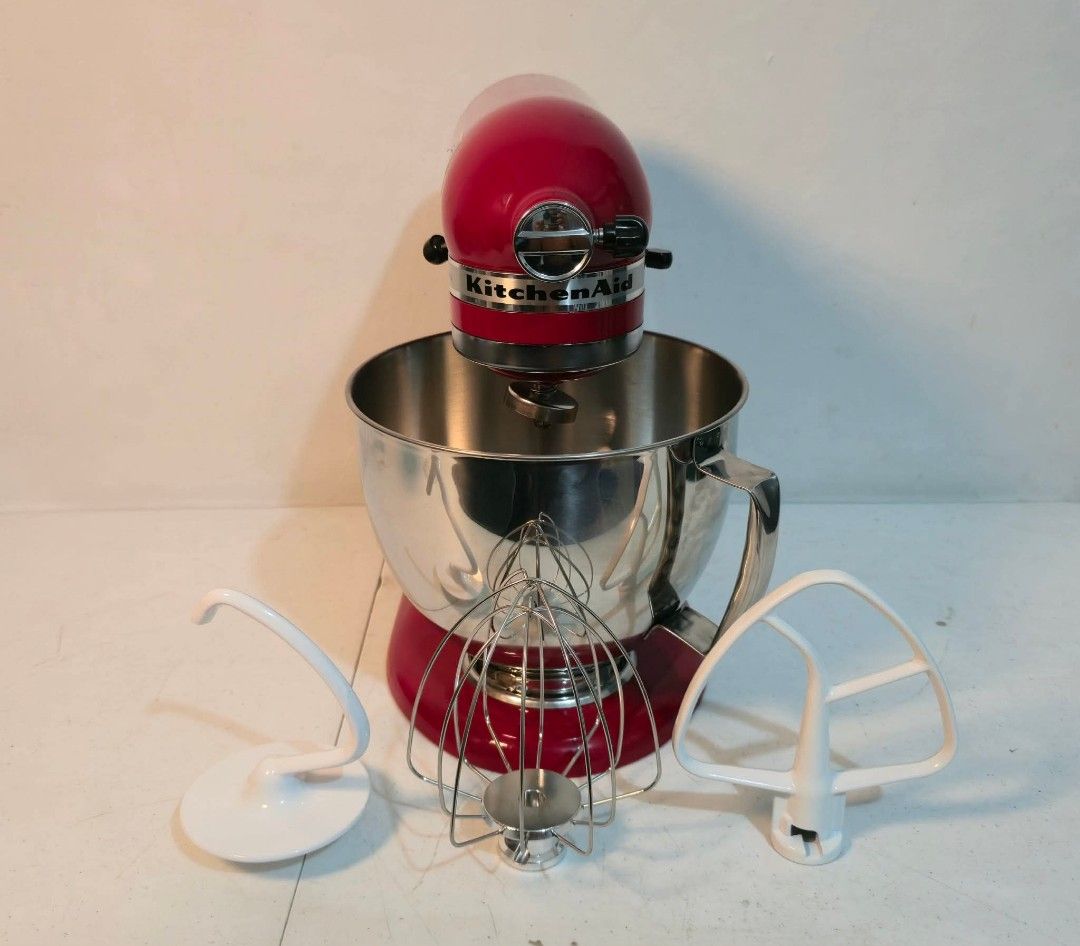KitchenAid Artisan 5qt Stand Mixer (Category: Hand & Stand Mixers) located in Caloocan City. Submitted by souththrift_taytay (Listing ID 1450288250, Image 1). Description: KitchenAid Artisan 5qt Stand Mixer Mall Pull out Used as demo unit 220V 5qt/4.8L Made in USA Complete attachment No issue .