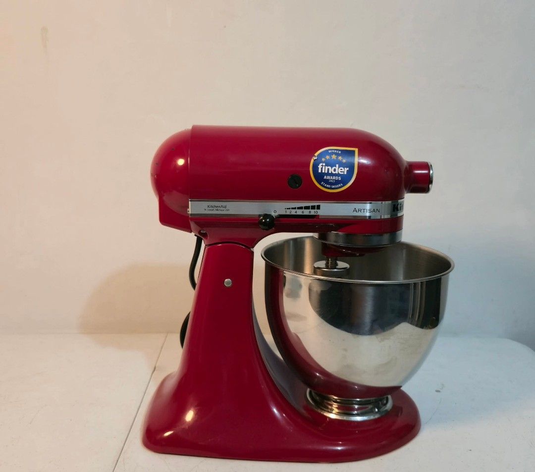 KitchenAid Artisan 5qt Stand Mixer (Category: Hand & Stand Mixers) located in Caloocan City. Submitted by souththrift_taytay (Listing ID 1450288250, Image 3). Description: KitchenAid Artisan 5qt Stand Mixer Mall Pull out Used as demo unit 220V 5qt/4.8L Made in USA Complete attachment No issue .