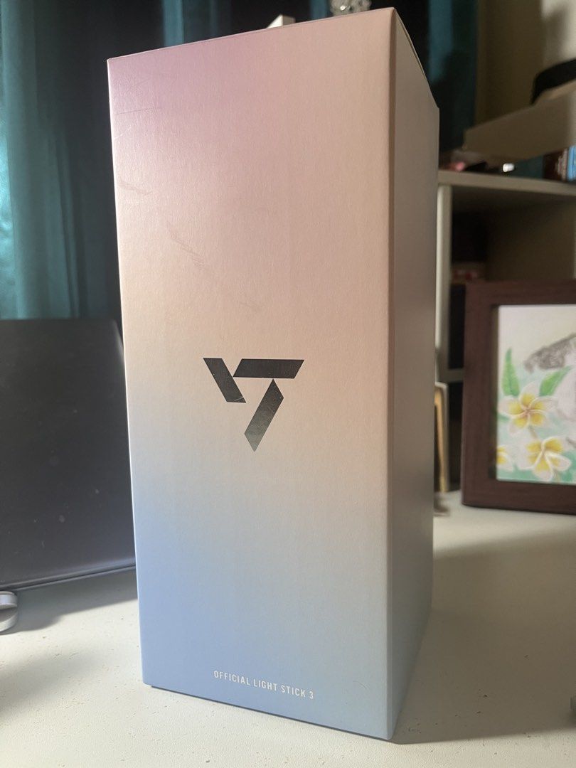 SEVENTEEN Lightstick Version 3 Original (Category: K-Wave Merchandise) located in Butuan. Submitted by elly_zzz (Listing ID 1450207241, Image 3). Description: Read Description 🛒❕ - Pristine condition - Never used - No functional issues - Complete inclusion + free AAA Batteries - originally bought from kpop merch on 🍊app in 2024 for 3k+ RFS: di nagamit slightly negotiable MOP: GOTyme/GCash/Cash (meet ups only) MOD: JNT/LBC (buyer shoulders fee) 