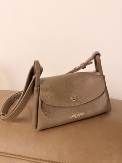 （分類：）位於 。 由 beclassycherry 提交（商品編號 1450294746，圖片 1）。簡介： 。