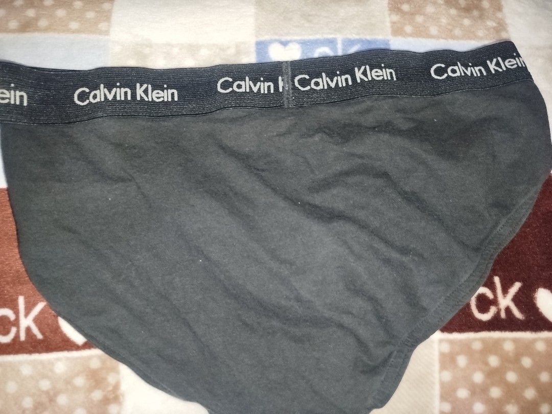 Large Ck Brief (Category: Underwear) located in Santa Maria. Submitted by jetro89 (Listing ID 1450136628, Image 3). Description: 📌 Brand Authentic 📌Like New Condition 📌 Washed Ready to wear 📌 Color rate 9.6/10 📌 No Issue 📌 Color may vary due to lighting 📌 +50 pesos for Shipping fee NOTE: all items are thrifted manage your expectations.