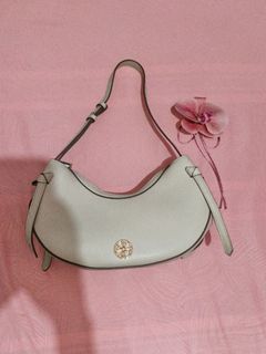 (Kategori: ) berada di . Dikirim oleh amelianadya (ID iklan 1450290488, Gambar 1). Deskripsi: .