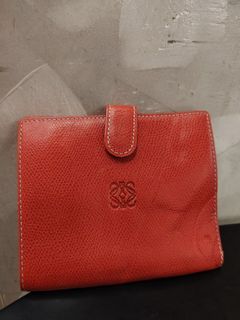 (Category: ) located in . Submitted by michaelluxuryitems (Listing ID 1450167997, Image 1). Description: .