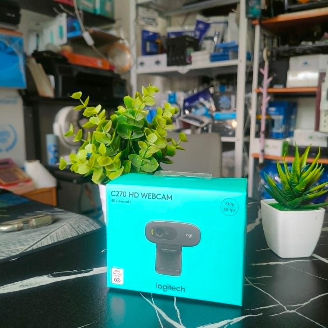 Logitech C270 HD Webcam (Category: Webcams) located in Santa Maria. Submitted by victorioustech (Listing ID 1450142803, Image 1). Description: 📹 Look your best in every video call! Logitech C270 HD Webcam 💰 PRICE - PHP 1,099 ✅ HD 720p Resolution at 30FPS ✅ Built-in Mono Microphone ✅ Fixed Focus Lens ✅ 60° Wide Viewing Angle ✅ Plug & Play via USB-A ✅ Universal Monitor & Laptop Clip ✅ Compatible with Windows, macOS & ChromeOS Perfect for: 💻 Onli