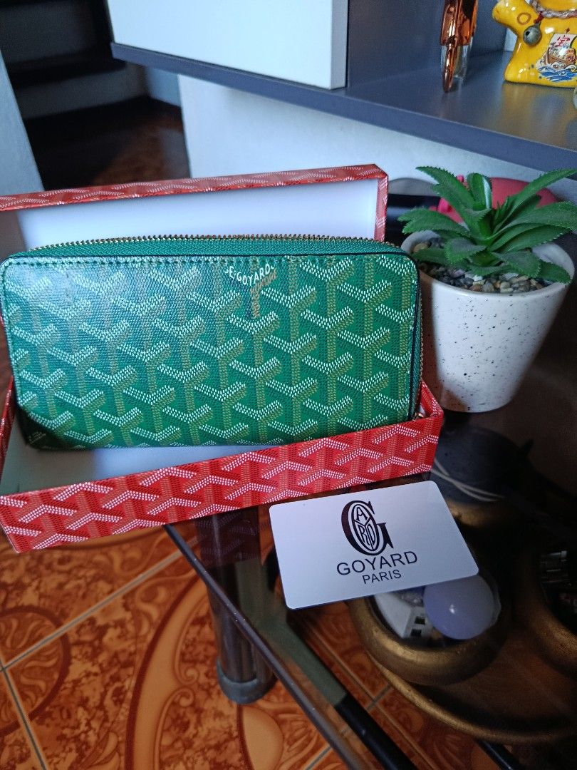 Goyard Long wallet (Category: Luxury Bags & Wallets) located in Kawit. Submitted by laraandrade (Listing ID 1450142625, Image 1). Description: .