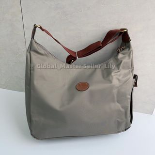 (Category: ) located in . Submitted by fashion.luxe (Listing ID 1450301650, Image 1). Description: .