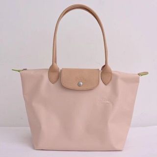 （分類：）位於 。 由 hdur74837 提交（商品編號 1450186893，圖片 1）。簡介： 。