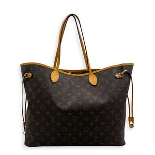 (Category: ) located in . Submitted by carousellluxury (Listing ID 1450196053, Image 1). Description: .
