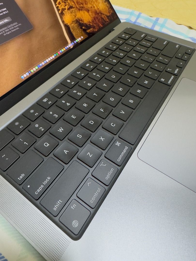 Macbook Pro M2 14" - 2023512174802820802563