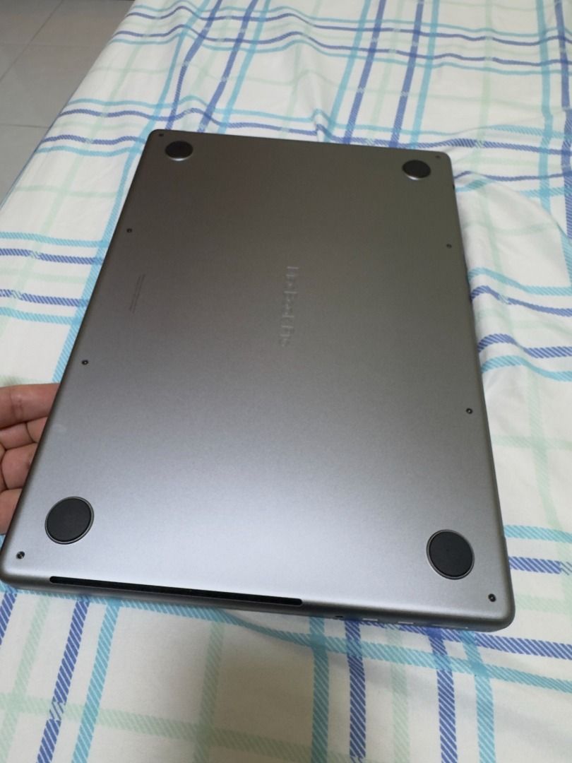 Macbook Pro M2 14" - 2023512174802820802562