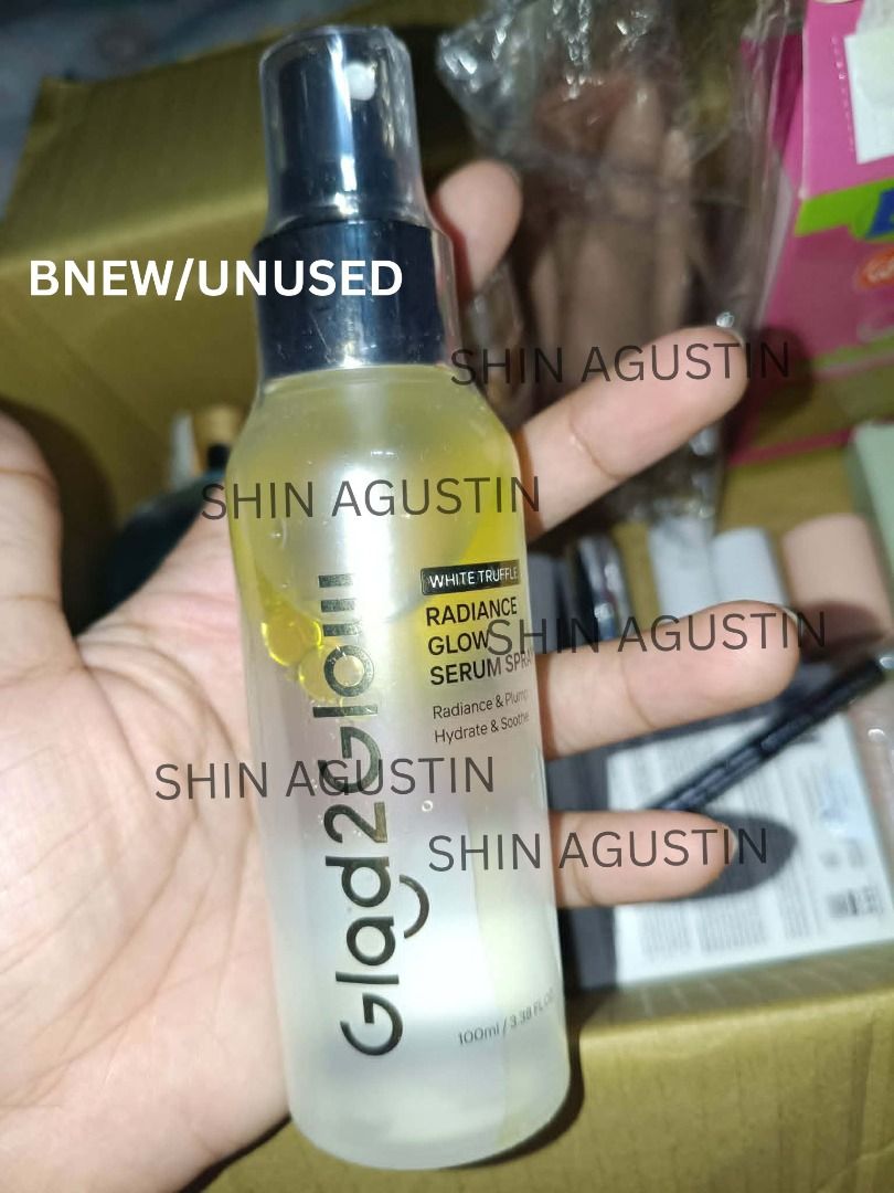 MAKEUP SET / BUNDLE (Category: Makeup) located in Rodriguez. Submitted by tiktilaook0.2 (Listing ID 1450232764, Image 3). Description: HI! FS po TAKE ALL: ₱1,000 (15 items) ✓ Strokes makeup brush cleaner & sanitizer (300ml/full size) - BNEW/UNUSED (₱350) ✓ Glad2Glow Radiance glow serum spray - BNEW/UNUSED (₱220) ✓ Happy Skin Lip Mallow (full size) - shade: Nostalgia / used twice, di ko talaga gusto shade (₱180) ✓ 3 NATURALE LIPPIES - SWATCHED (₱3