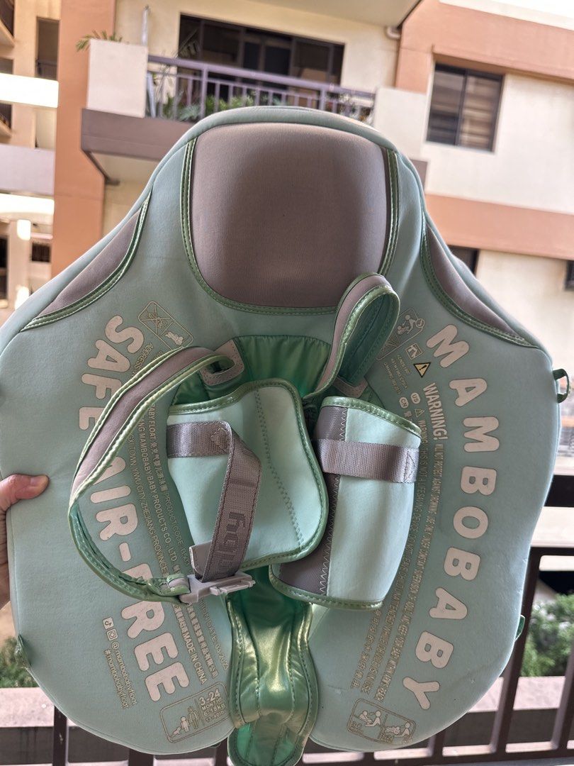 Mambobaby Floater (Category: Infant Playtime) located in Las Pinas. Submitted by petiteclothes_2000 (Listing ID 1444042166, Image 1). Description: - Mambobaby float in green with 3D fish design - Suitable for babies aged 3-24 months - Weight capacity: 6-18kg - Features a safe air-free design - Adjustable straps for a secure and comfortable fit - Excellent for swim training and water fun - bought in orange app.