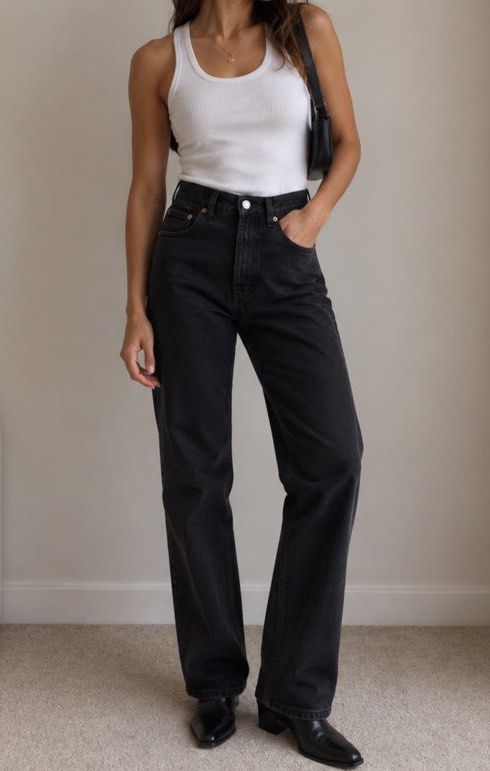 Mango Matilda high rise straight cut jeans (Category: Jeans) located in San Simon. Submitted by katechicha96 (Listing ID 1450230574, Image 1). Description: .
