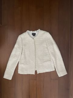 (Category: ) located in . Submitted by wardrobecloset (Listing ID 1450166724, Image 1). Description: .