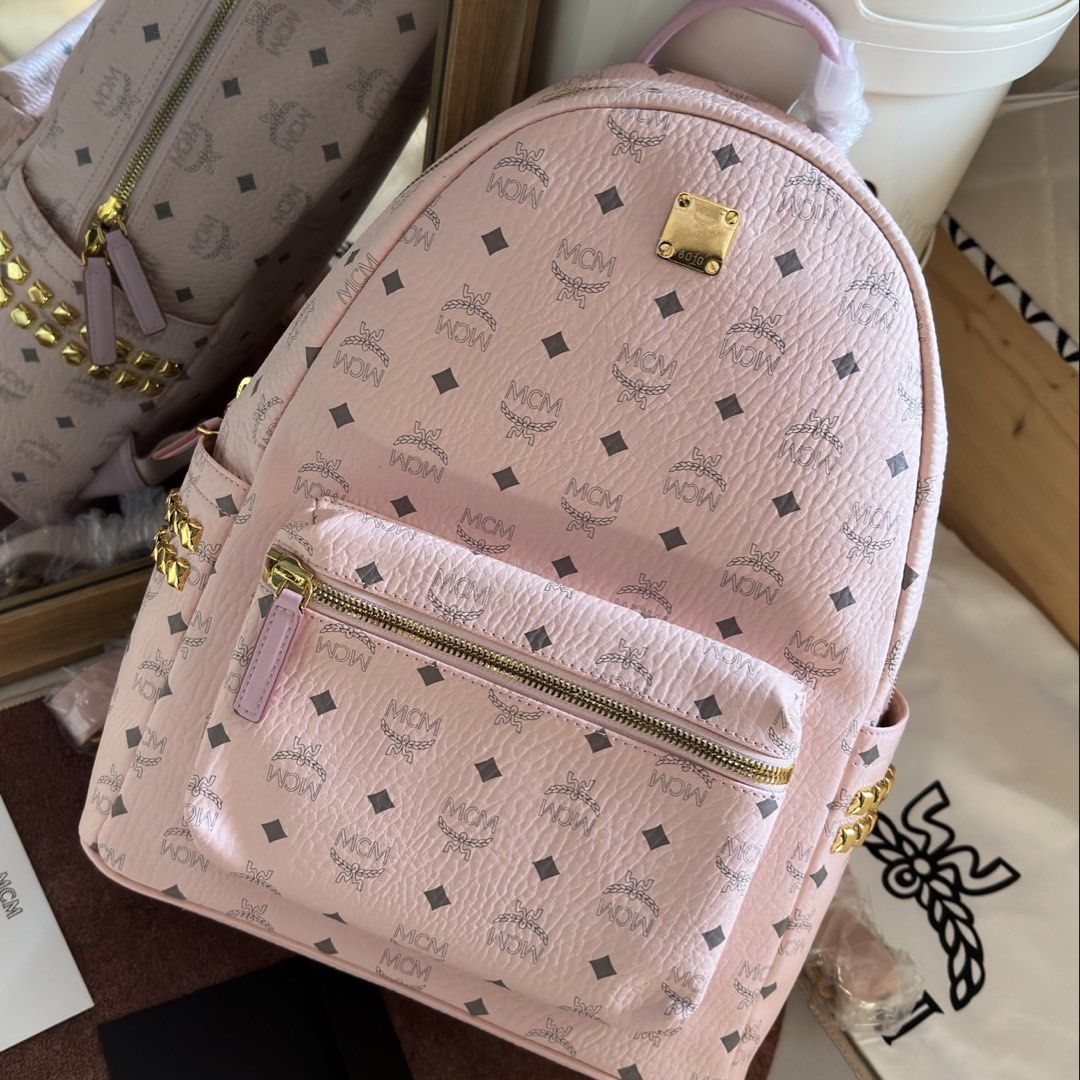 MCM Backpack (Category: Backpacks) located in Singapore. Submitted by happycollz (Listing ID 1450199080, Image 1). Description: .