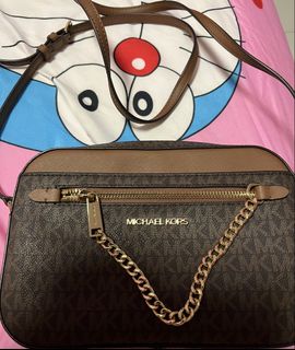 (Category: ) located in . Submitted by bbshoppingz (Listing ID 1450207943, Image 1). Description: .