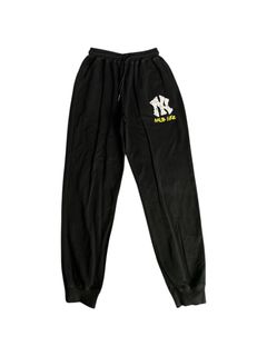 (Category: ) located in . Submitted by seria_thrifting_apparel (Listing ID 1450181445, Image 1). Description: .