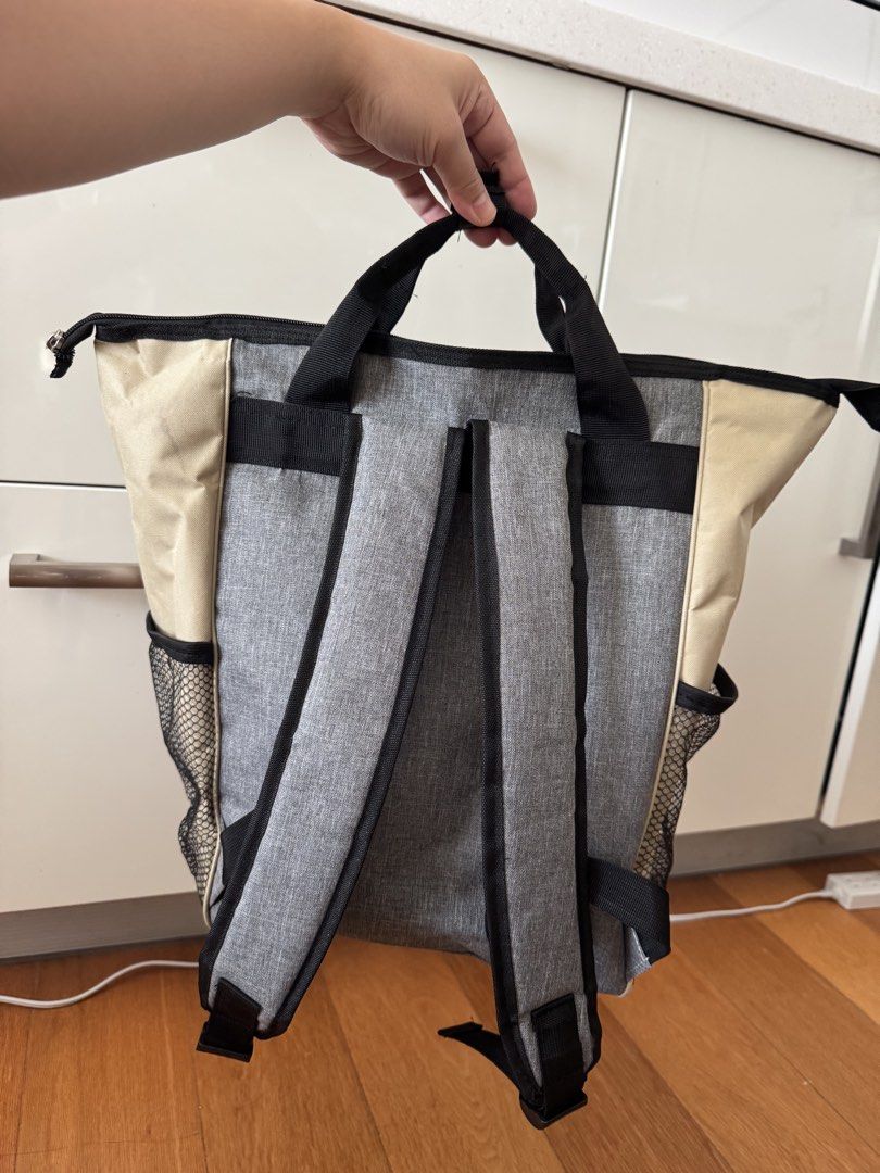 MMC Diaper Bag (Backpack) (Category: Diaper Bags & Wetbags) located in Mandaluyong City. Submitted by grmnk (Listing ID 1450318110, Image 3). Description: Got this from when I gave birth at Makati Medical Center last Q1 2026. Includes a padded diaper changing mat! RFS: We already have an existing backpack and this only takes space in our small condo. BPI / GCash Grab / Lalamove pick-up from Mandaluyong.