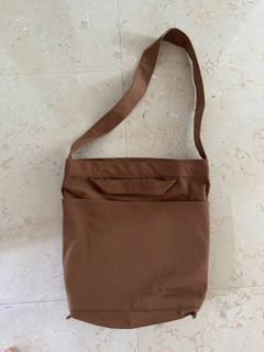 (Category: ) located in . Submitted by Sundaymarket (Listing ID 1450317748, Image 1). Description: .