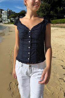 (Category: ) located in . Submitted by singaporeclothes1234 (Listing ID 1450245779, Image 1). Description: .