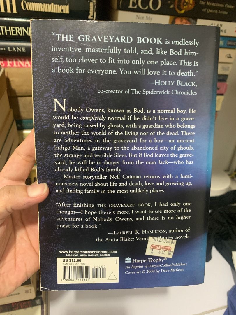Neil Gaiman - the graveyard book (Category: Storybooks) located in Marikina City. Submitted by theflos (Listing ID 1450190086, Image 2). Description: .