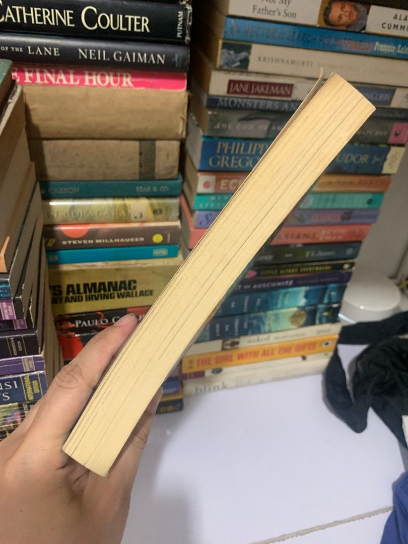 Neil Gaiman - the graveyard book (Category: Storybooks) located in Marikina City. Submitted by theflos (Listing ID 1450190086, Image 3). Description: .