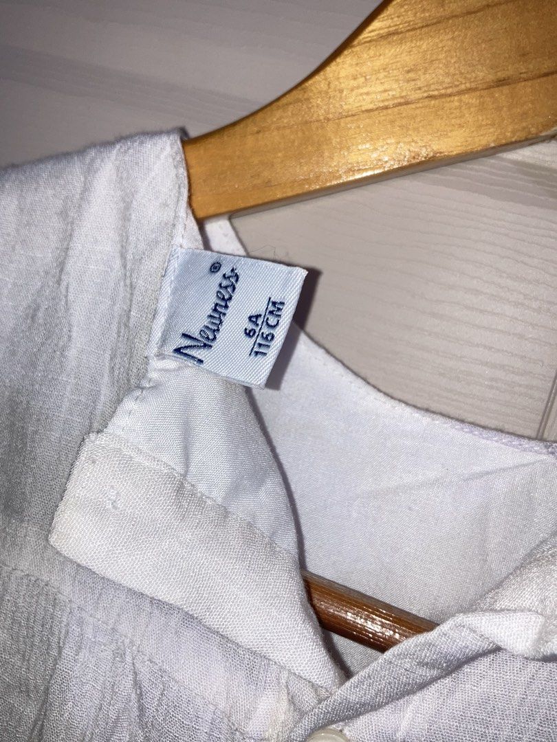 Newness kids linen top (Category: Babies & Kids Fashion) located in Manila. Submitted by declutteria_forest (Listing ID 1450275782, Image 2). Description: Need wash 6A / 116 CM.