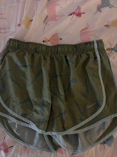 (Category: ) located in . Submitted by iloveshrek_ (Listing ID 1450306018, Image 1). Description: .