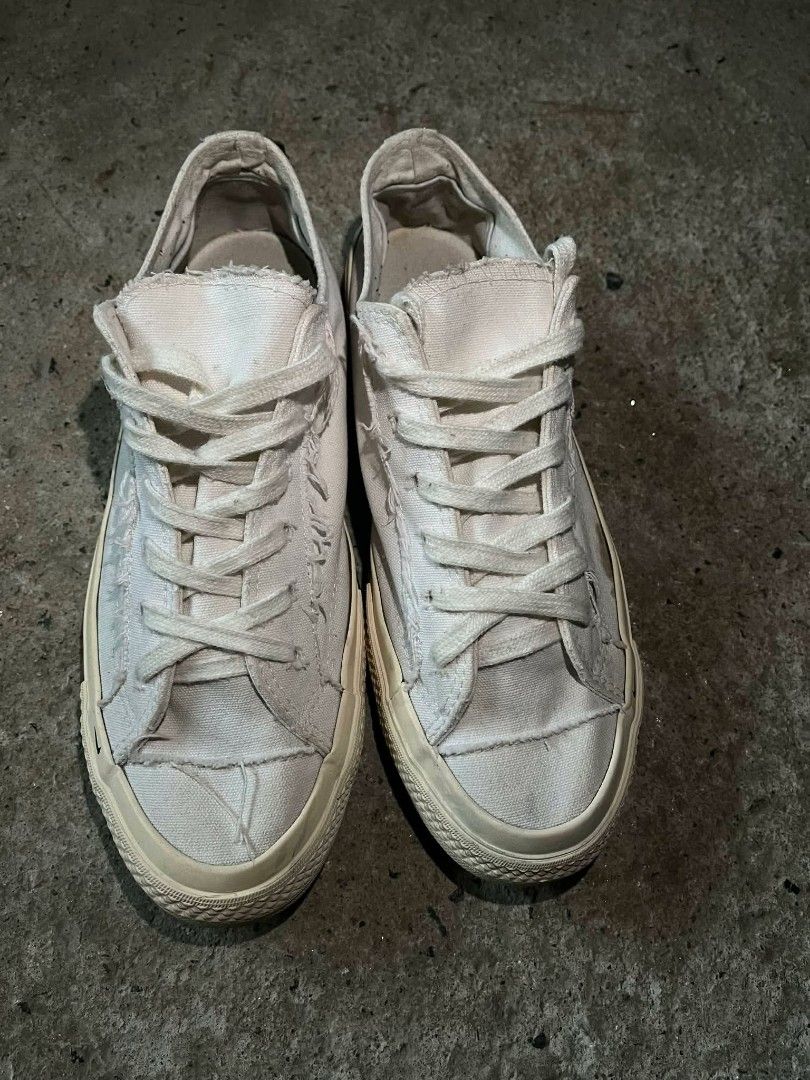 Nike X Converse 1985 (Category: Sneakers) located in Manila. Submitted by _thrift_time (Listing ID 1450158724, Image 3). Description: No issue Excellent condition Quality color rate.