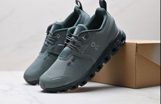 (Category: ) located in . Submitted by khai.uasneakers (Listing ID 1450198361, Image 1). Description: .