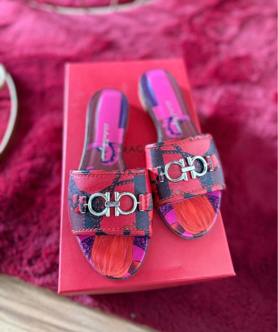 ONHAND- Ferragamo flats size 6 & 6.5 (Category: Flats & Sandals) located in Manila. Submitted by issavee (Listing ID 1450279486, Image 1). Description: Brand new and authentic With box Size 6 & 6.5 only Local sf c/o buyer.