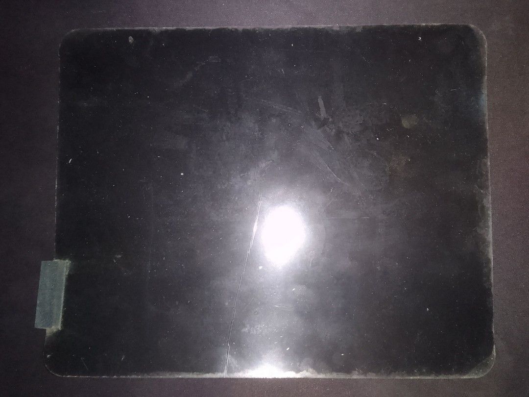 Original Razer Gaming Mousepad (Category: Mouse & Mousepads) located in Baguio. Submitted by eskimoprime (Listing ID 1450300429, Image 2). Description: Notes: - Authentic - Measurements in pics - Feel free to pm for more pics.