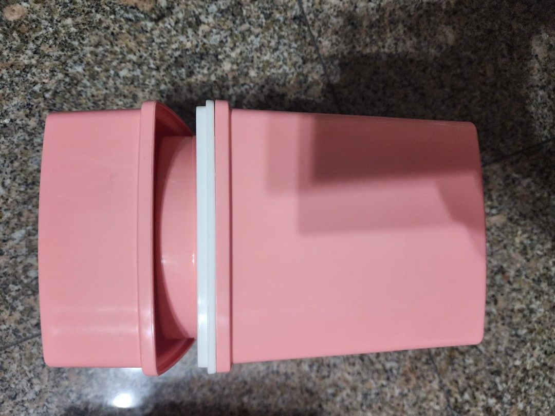 Pink Rouchen Yogurt maker