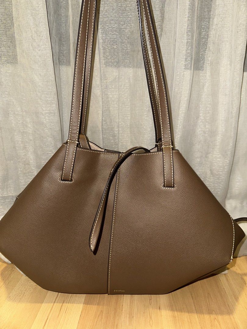 Polene bag (Category: Bags & Wallets) located in Subang Jaya. Submitted by luxuryvintageitems (Listing ID 1450297660, Image 3). Description: - Brown Polène Numero Dix tote bag - Crafted from premium textured leather - Comes with a matching interior pouch - Ideal for everyday use - Spacious and well-maintained interior - Shows minimal signs of wear Condition as photos Boutique quality.