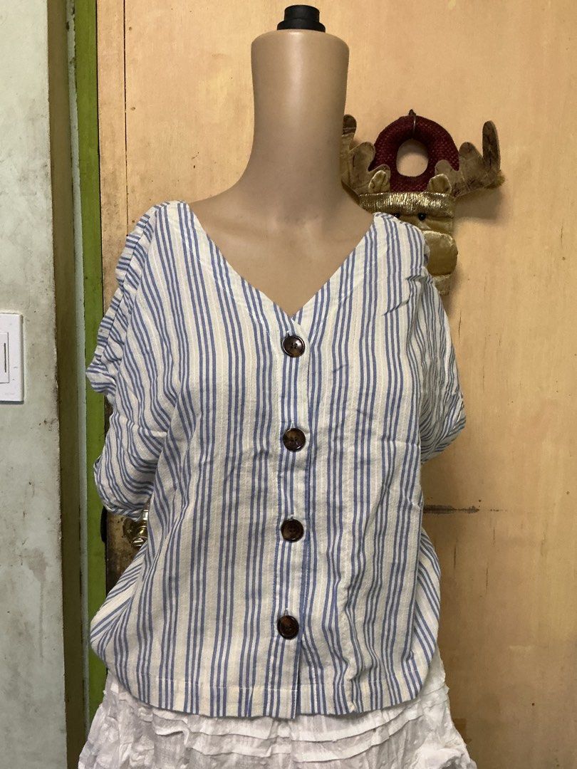 Pomelo top (Category: Others Tops) located in Dolores. Submitted by narssandra (Listing ID 1450221712, Image 2). Description: .